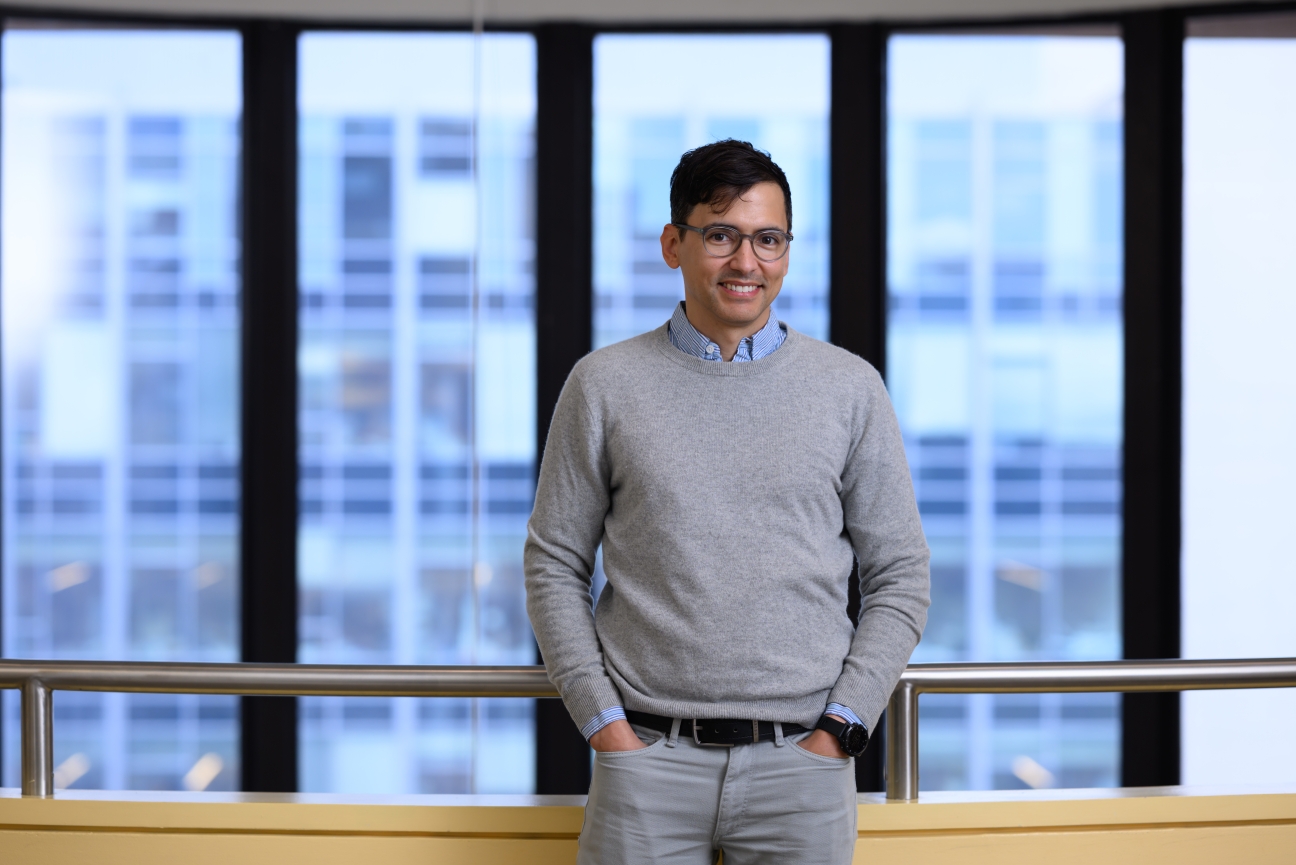 Professional photo of Sebastian Lourido